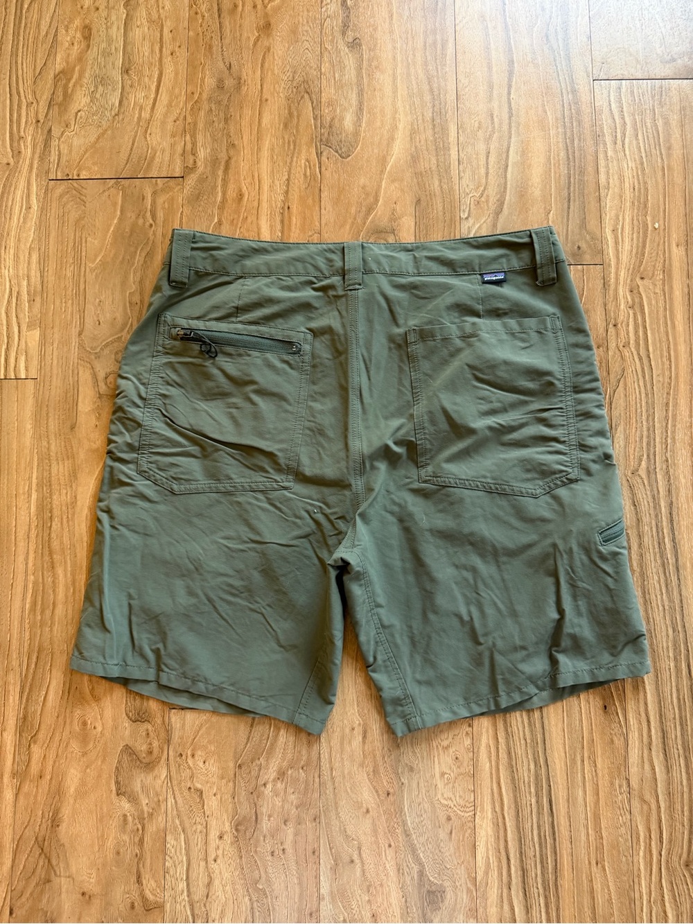 Patagonia Quandary shorts 8" - Picture 3 of 3